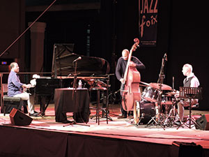 Eric Reed, Darryl Hall, Mario Gonzi, Jazz  Foix 2014 © Jérme Partage