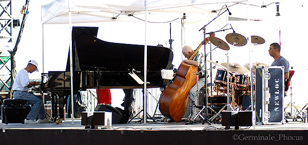 Keith Jarrett (p), Gary Peacock (b), Jack DeJohnette (dm), Festival Jazz  Juan, Antibes-Juan-les-Pins (06), 2005 © Umberto Germinale/Phocus