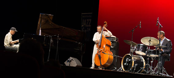 Cedar Walton, David Williams, Willie Jones III © Paul Barbier by courtesy of Jazz  Foix