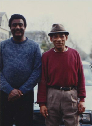 Le Révérend Michael Webb ( gauche) et Byron Pope ( droite), Paterson, NJ, milieu des années 1990 © Photo X, archives Byron Pope by courtesy