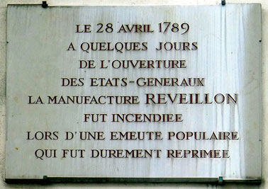 Le 28 avril 1789: une plaque rappelant les premiers signes de la Révolution du 14 juillet, rue de Montreuil  Paris, événements auxquels nous devons dtre une République.