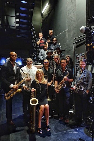 Wayne Escoffery (à gauche) avec le Mingus Big Band en 2018 © Boris Dunand, Collection Wayne Escoffery by courtesy