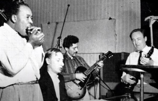 Jimmy Cotton (hca), Keith Scott (p), Alexis Korner (g), Chris Barber (eb), 1961 © Photo X, collection Michel Laplace