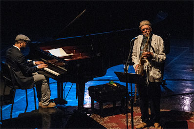 Jason Morane et Charles LLoyd © photo Dennis Alix, by courtesy of Festival International de Jazz de Montréal