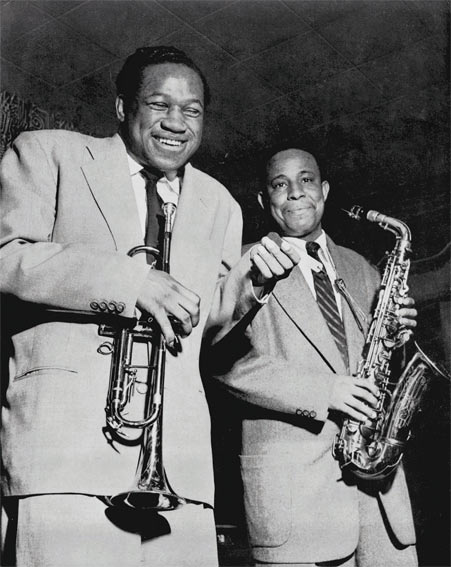 Jazz Hot n100-1955, p.10, une pleine page pour Clifford Brown et Lou Donaldson signée Francis Wolff