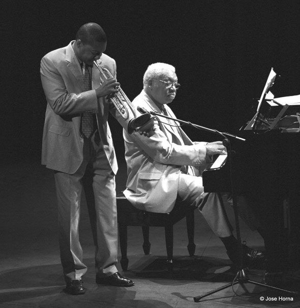 Wynton et Ellis Marsalis, Festival de Jazz de Vitoria-Gasteiz, 2001 © Jose Horna